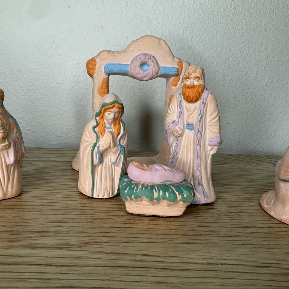 Holiday Time Southwest Themed Nativity Set Hand Painted Terracotta 10 Piece Set - Picture 5 of 13